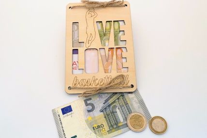 Groß: 10,0x 14,5 cm
Klein: 8,3x 12,3 cm