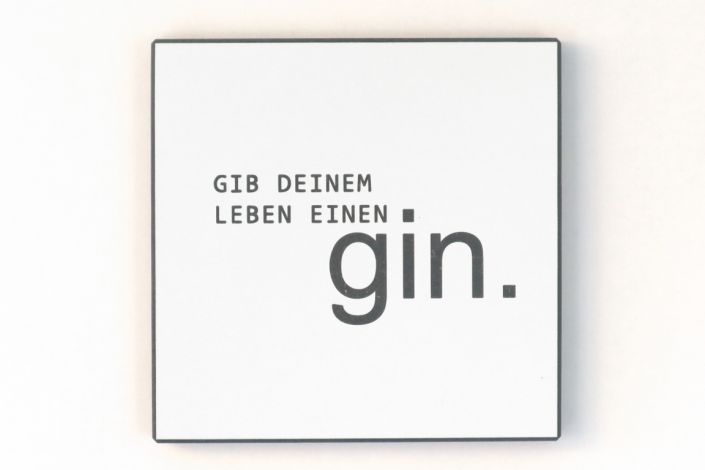 Wandbild in schwarz/weiß Gib Deinem Leben einen Gin.