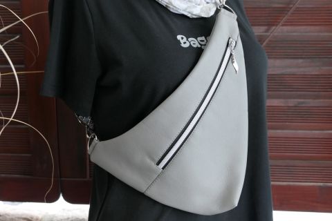 Crossbag Kunstleder Grau