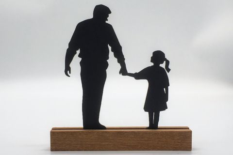 Papa mit Mädchen 