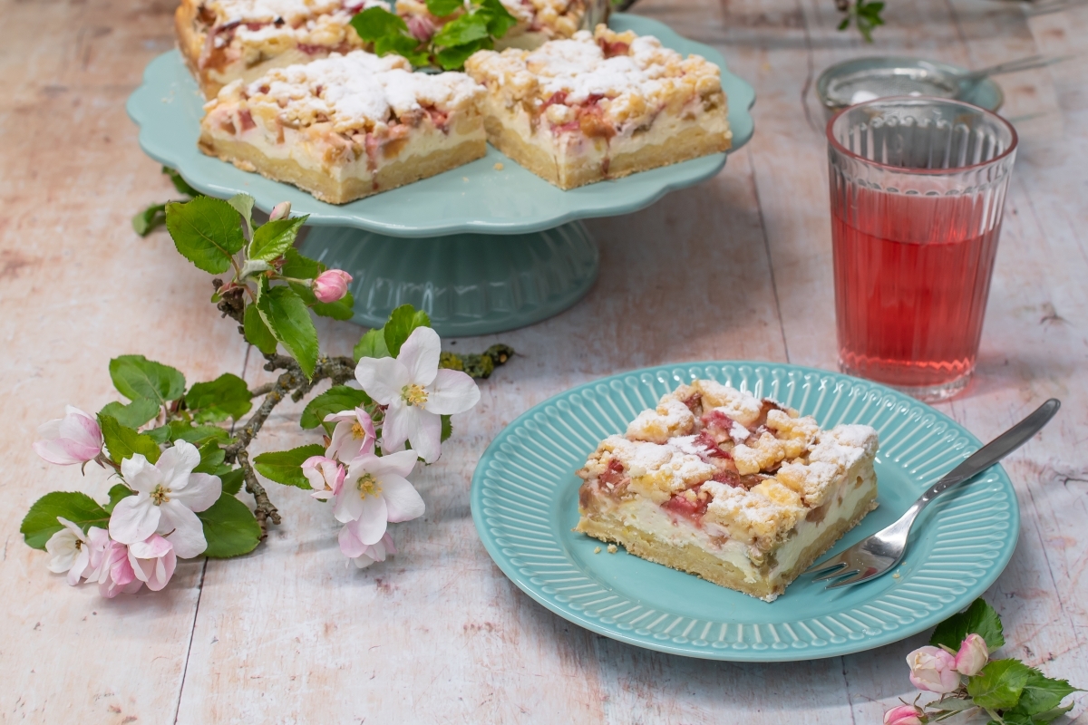 Rhabarber-Streusel-Kuchen vom Blech